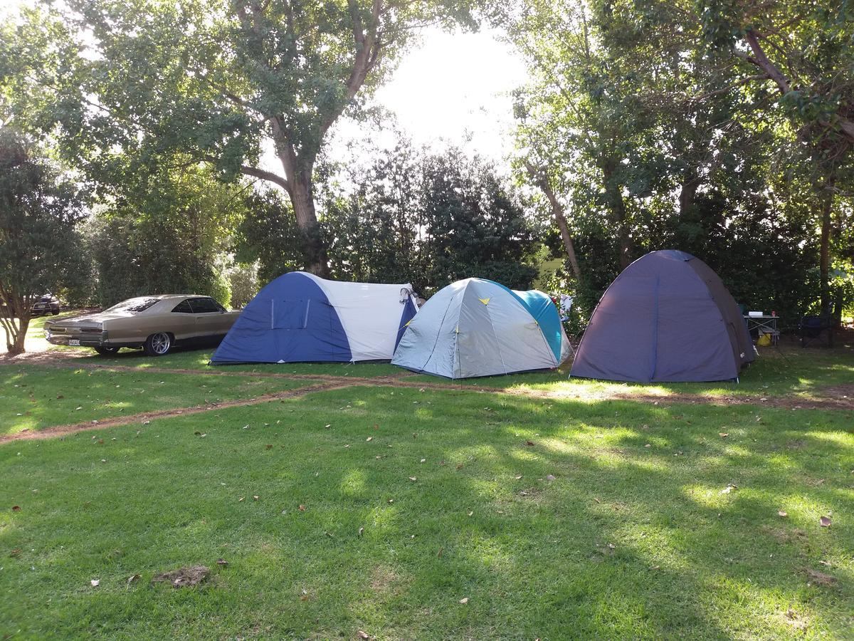Mahia Motel And Holiday Park Экстерьер фото