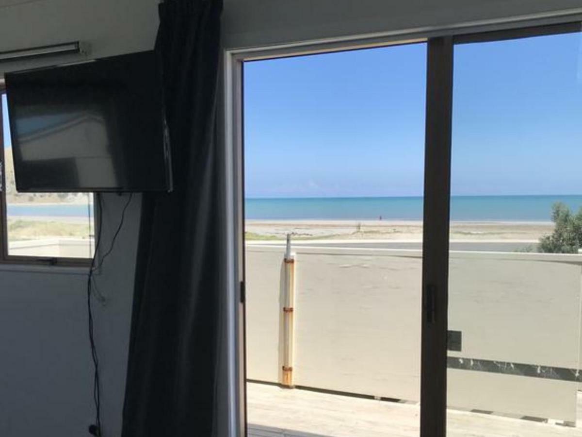 Mahia Motel And Holiday Park Экстерьер фото